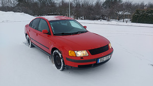 Volkswagen Passat 1.9 TDI 81kw (2 foto / 10)