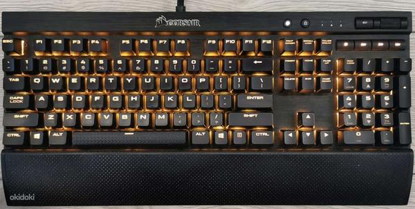Клавиатура Corsair Gaming K70 LUX с RGB-подсветкой (фото #2)