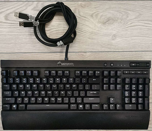Клавиатура Corsair Gaming K70 LUX с RGB-подсветкой (3 фото из 8)