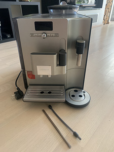 Siemens EQ7 M seeria täisautomaatne kohvimasin espressomasin