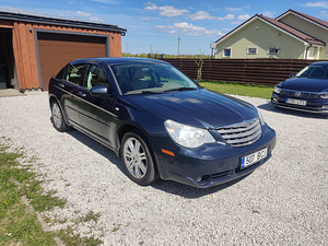 Chrysler Sebring 2010 (2 foto / 5)