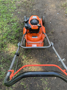 Muruniiduk Husqvarna LB146P (mootoririkkega) (3 foto / 3)