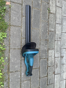 Hekilõikur akuga Makita DUH523 (5 foto / 5)