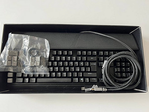 Corsair Gaming K95 RGB Platinum Mechanical Keyboard - Cherry (3 foto / 4)