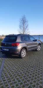 Volkswagen Tiguan (8 foto / 11)