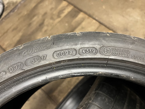 Michelin Pilot Super Sport 235/35R19 (3 foto / 3)