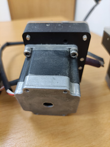 HYBRID STEPPING MOOTORID MAE HS200 2221 0210 ax4 (3 foto / 6)