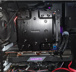 Mänguarvuti - Ryzen 3700X + 32GB DDR4-3600 + RX 5700 (3 foto / 6)