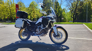 Honda Africa Twin CRF1000 (7 foto / 9)