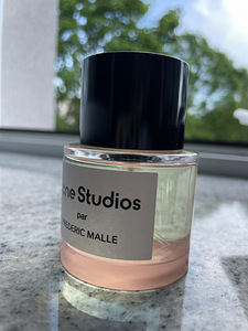 Frederic Malle Acne Studios (3 фото из 4)