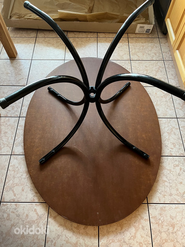Овальный кухонный стол (фото #4)