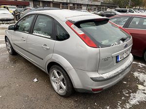 Ford Focus varuosadeks (5 foto / 6)