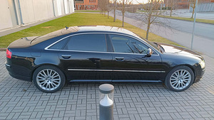 Audi A8 Long 3.0 171kW (6 foto / 10)