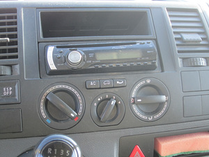 Volkswagen Caravelle (11 foto / 12)
