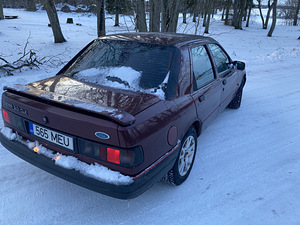 Ford Sierra 2.0i (4 foto / 8)