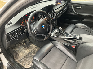 BMW 320d Tervikuna varuosadeks (5 foto / 5)