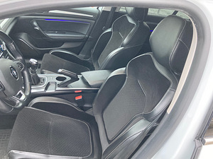 Müüa Renault Megane 2017 (10 foto / 11)