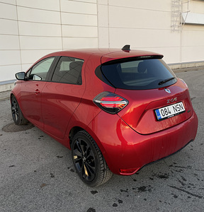 Renault Zoe ICONIC R135 100kW (4 foto / 5)