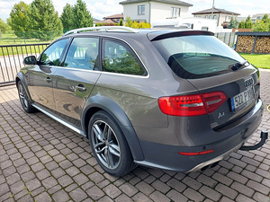 Audi A4 B8.5 Allroad (2 foto / 7)