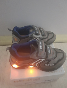 GEOX кроссовки (2 фото из 3)