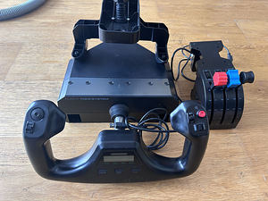 Logitech FLIGH YOKE SYSTEM (1 фото из 3)