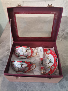 Kinkekomplekt teekomplekt 2-le inimesele karbis (1 foto / 4)