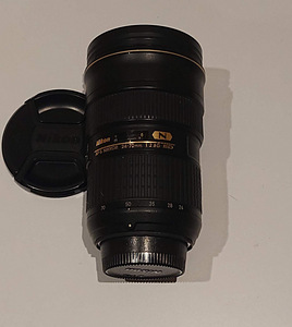 Nikon AF-S 24-70 f2,8 G (1 foto / 2)