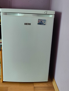 Морозильная камера BERK (2 фото из 2)