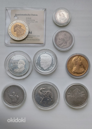 Памятные монеты и часы (фото #1)