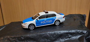 Mudelauto 1/43 Skoda superb Politsei (1 foto / 6)