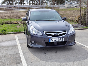 Subaru Legacy 2.0 110kw manuaal (2 foto / 7)