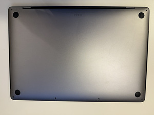 MacBook Pro 2019 16 Retina (3 foto / 9)