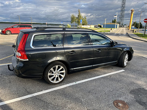 Volvo v70 Summum D4 My2015 (4 foto / 15)