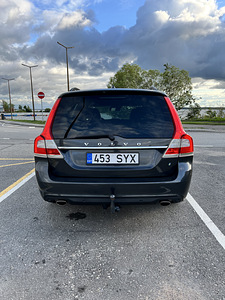 Volvo v70 Summum D4 My2015 (5 foto / 15)