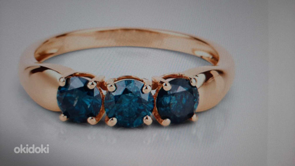 Золотое кольцо с синими бриллиантами. (фото #9)