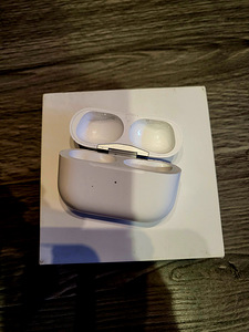 AirPods Pro 2 ümbris (2 foto / 2)