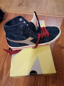 Kedsid Diadora suurus 36 (3 foto / 4)