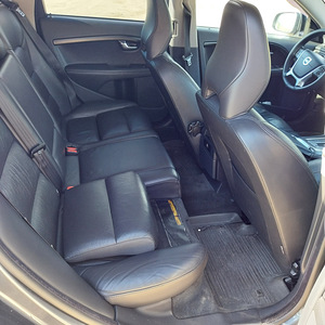M: Volvo V70 2.0 120kw Momentum (9 foto / 12)