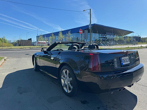 Cadillac XLR 4,6 V8 (6 foto / 8)