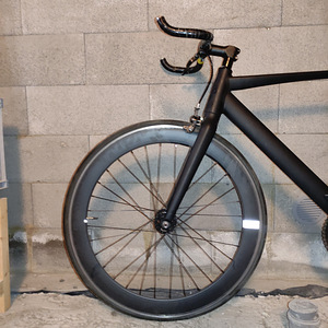 Fixie/трековый велосипед (2 фото из 5)