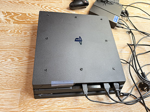 Sony Playstation 4 Pro 1TB Mängukonsool (2 foto / 2)