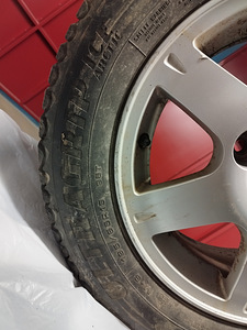 Литые диски 195/65 R15 Шины Goodyear (3 фото из 7)