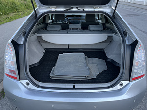 Toyota Prius Advanced (13 foto / 14)