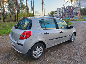 Renault Clio 1.4 EXTREME (3 foto / 15)