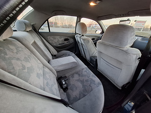 Mitsubishi Carisma GLS (9 foto / 14)