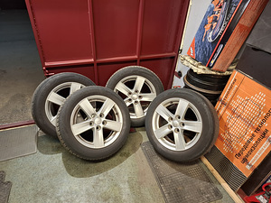 R16 205/55 Mitsubishi Volvo Nissan 5x114.3 (2 foto / 8)