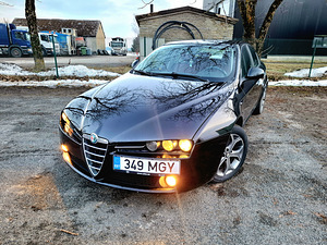 Alfa Romeo 159 (1 foto / 15)
