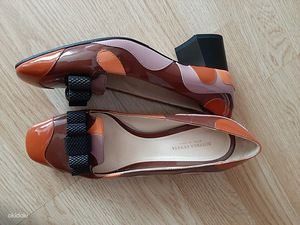 Uued Bottega Veneta, 35 (1 foto / 2)