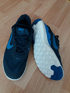 Новые Nike 43 (1 фото из 2)