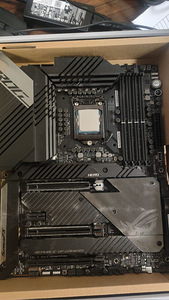 Asus Rog Z590 Maximus Hero (1 фото из 1)